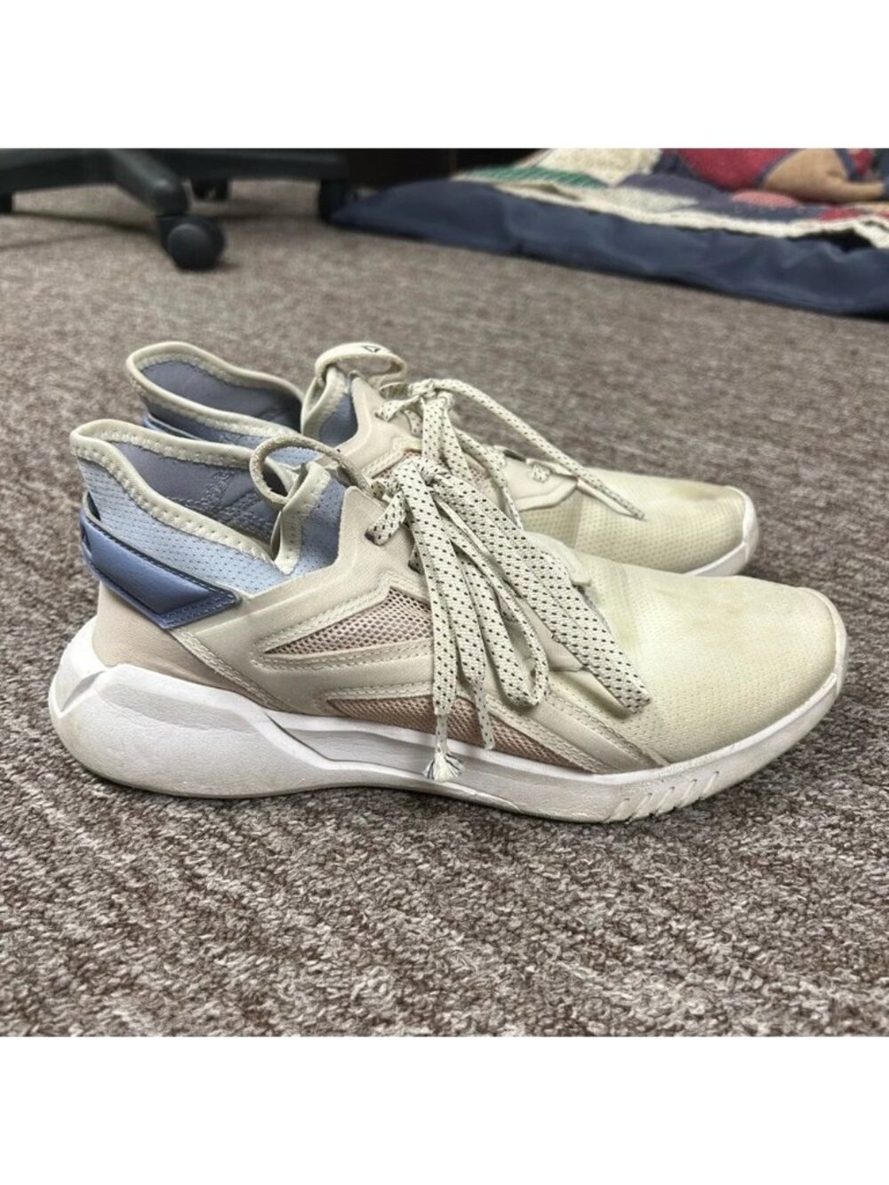 Reebox‎ Women’s  Beige Running Shoes